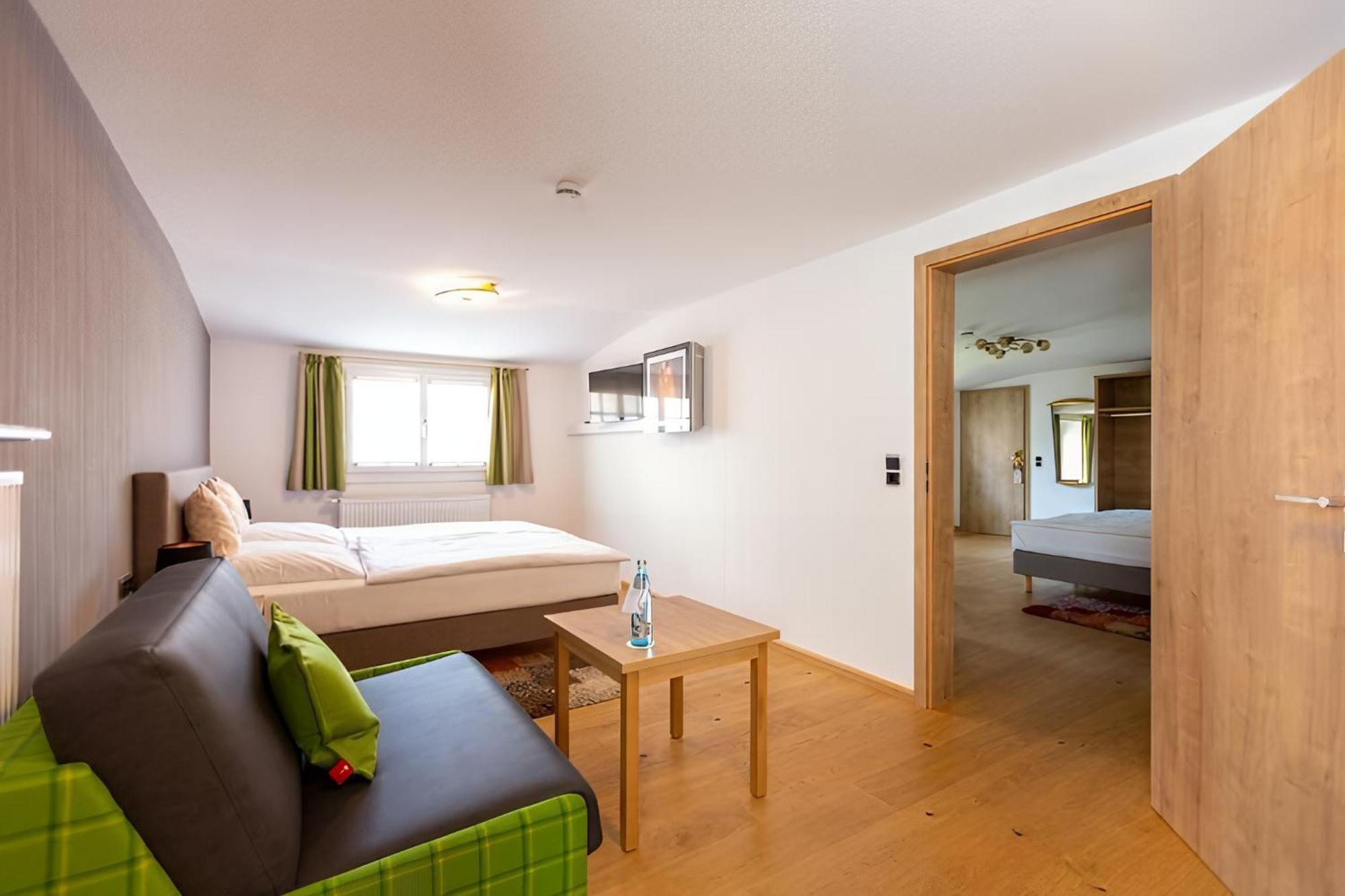 Boardinghouse Sonne Hotel Offenburg Exterior photo
